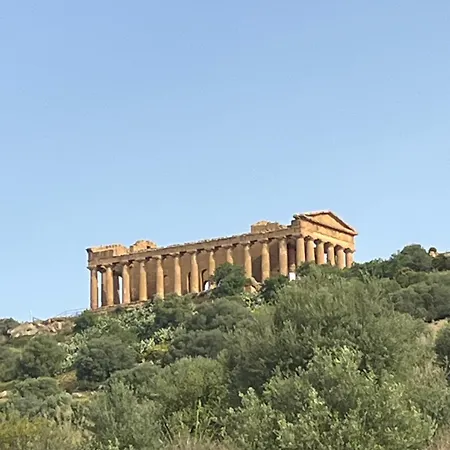 Agora Sulla Via Dei Templi *
